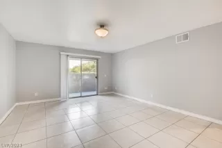 Photo #3: 2305565 Listing