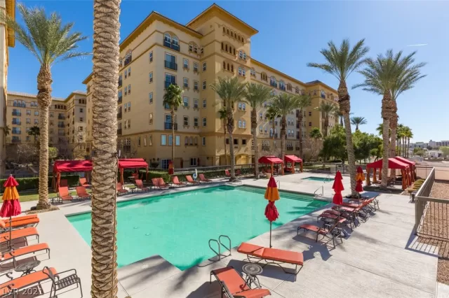 MLS: 2305578 Condo For Sale