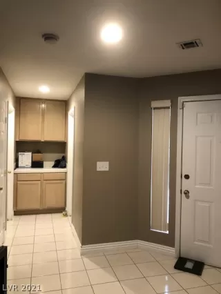 Photo #2: 2305600 Listing 