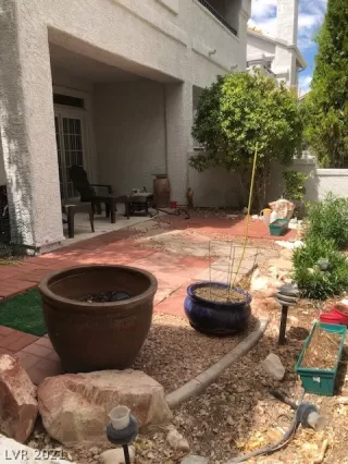 Photo #5: 2305600 Listing 