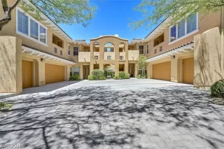 Photo #1: 2305601 Listing 