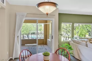 Photo #6: 2305601 Listing 