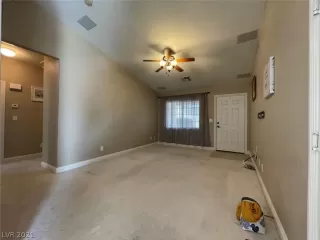 Photo #1: 2305632 Listing 