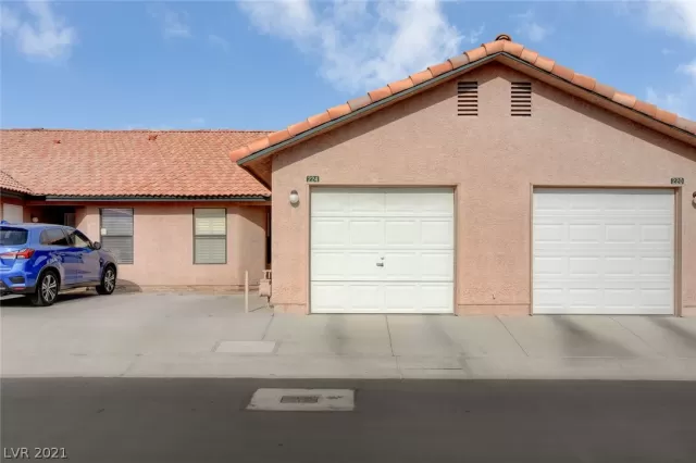 MLS: 2305691 Condo For Sale