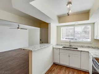 Photo #3: 2305700 Listing 