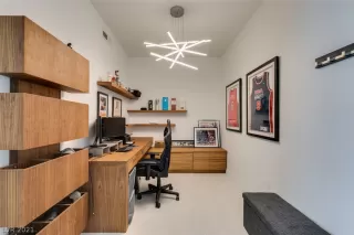 Photo #2: 2305734 Listing 