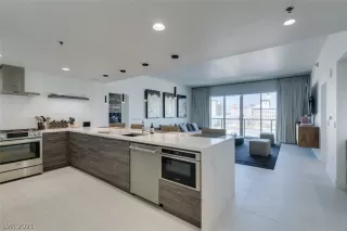 Photo #4: 2305734 Listing 