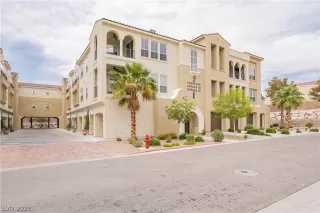 Photo #2: 2305754 Listing 