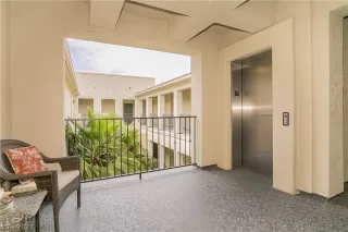 Photo #6: 2305754 Listing 