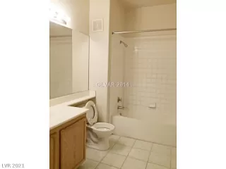 Photo #4: 2305780 Listing