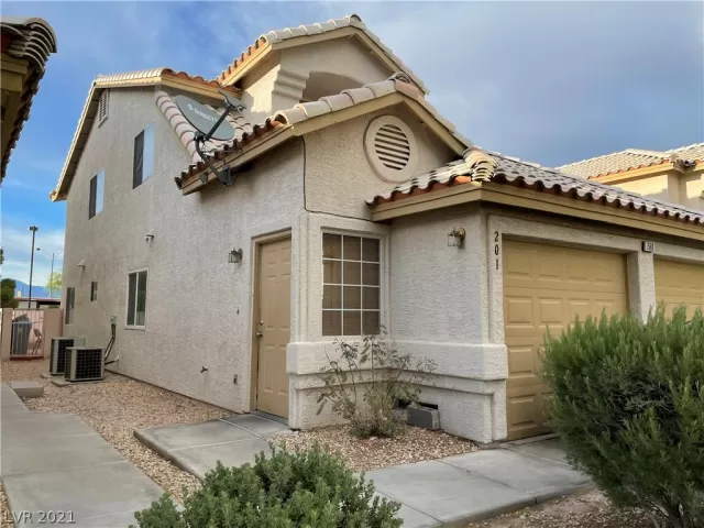 MLS: 2305811 Condo For Sale