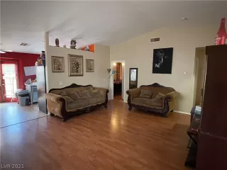 Photo #1: 2305811 Listing