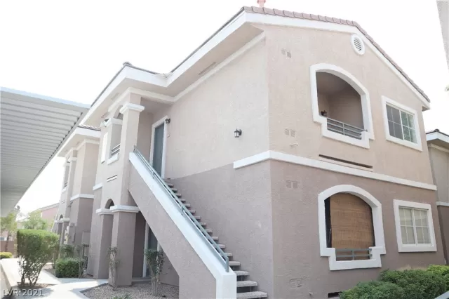 MLS: 2305838 Condo For Sale