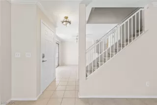 Photo #4: 2305852 Listing 