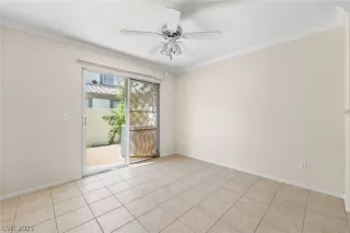 Photo #5: 2305852 Listing 