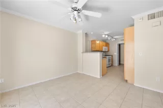 Photo #6: 2305852 Listing 