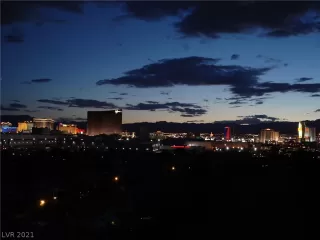 Photo #2: 2305914 Listing