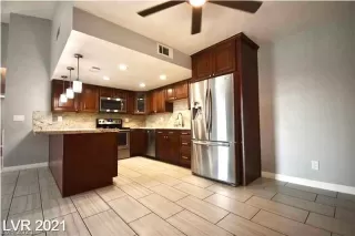 Photo #4: 2305941 Listing 