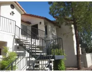 Photo #1: 2305959 Listing