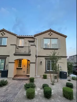 Photo #1: 2305974 Listing