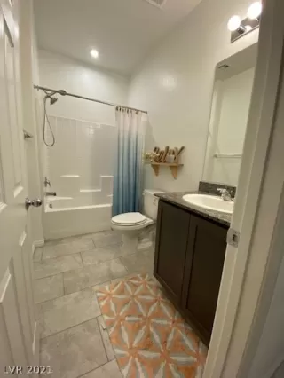 Photo #5: 2305974 Listing