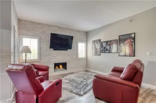 Photo #1: 2305991 Listing