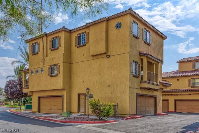 MLS: 2306075 Condo For Sale