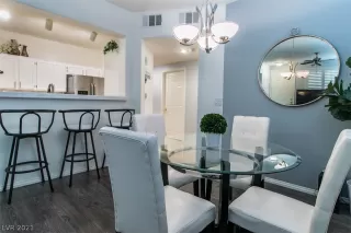 Photo #5: 2306094 Listing 