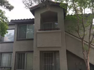 Photo #1: 2306104 Listing