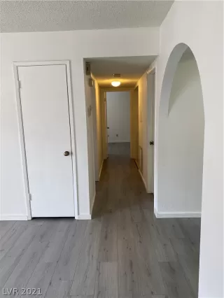 Photo #6: 2306193 Listing 