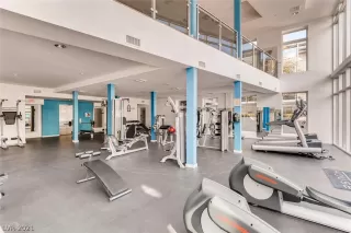 Photo #6: 2306212 Listing