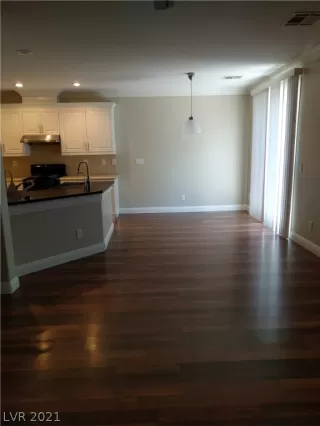 Photo #6: 2306257 Listing 