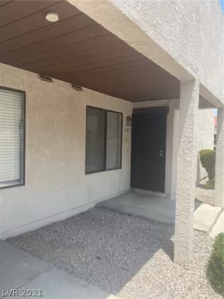 Photo #3: 2306260 Listing