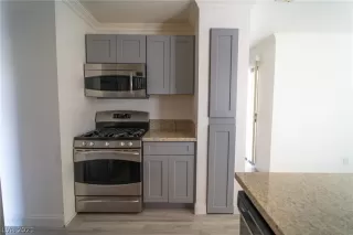 Photo #2: 2306275 Listing