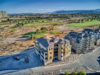 Photo #1: 2306297 Listing