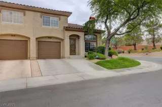 Photo #3: 2306338 Listing