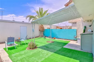 Photo #5: 2306405 Listing 