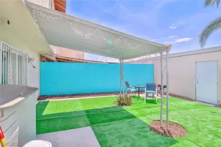 Photo #6: 2306405 Listing 