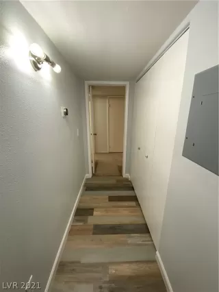 Photo #6: 2306419 Listing 