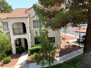 Photo #1: 2306431 Listing 