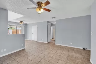 Photo #4: 2306432 Listing 