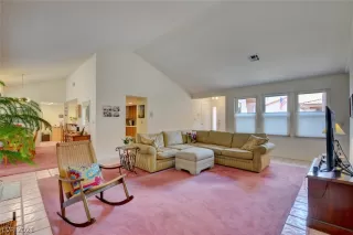 Photo #3: 2306434 Listing