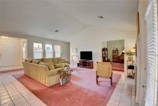 Photo #4: 2306434 Listing