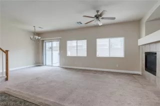 Photo #4: 2306437 Listing