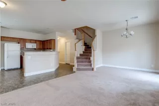 Photo #5: 2306437 Listing