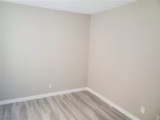 Photo #6: 2306444 Listing 