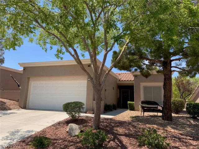 MLS: 2306506 Condo For Sale
