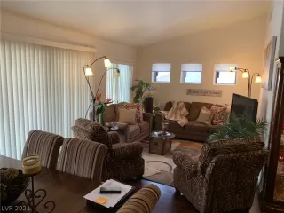 Photo #2: 2306506 Listing 