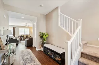 Photo #1: 2306516 Listing