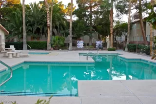 Photo #1: 2306568 Listing 